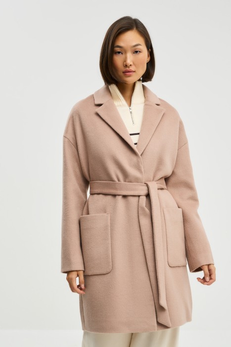 пальто с поясом от бренда снежная королева вид слева