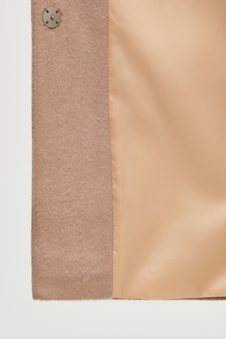 пальто с поясом из россии вид сбоку