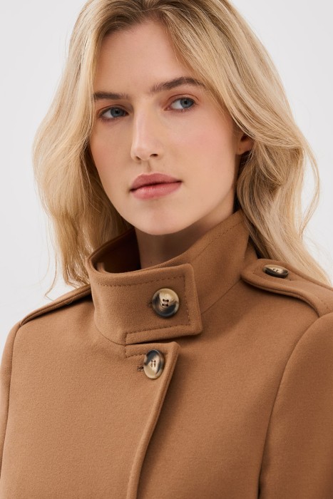 пальто с поясом от бренда снежная королева вид слева