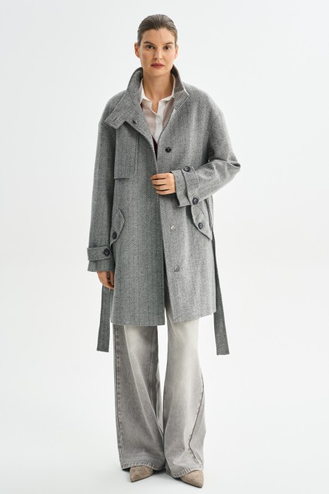 пальто с поясом из россии вид сбоку