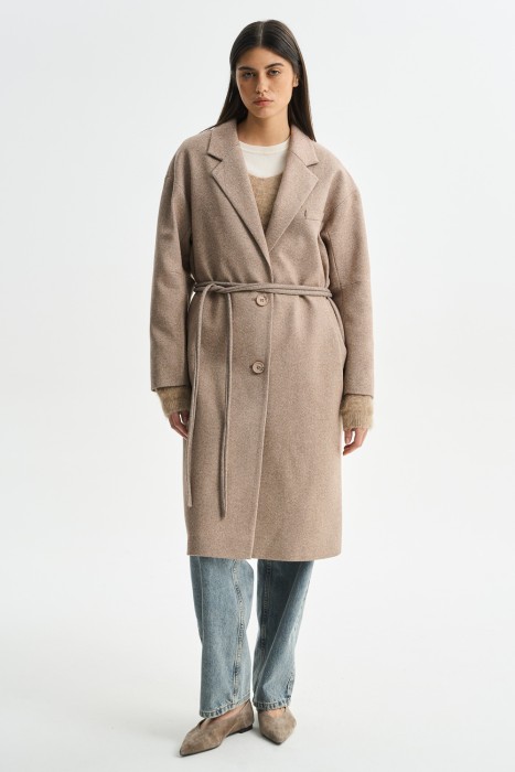 пальто с поясом от бренда снежная королева вид слева