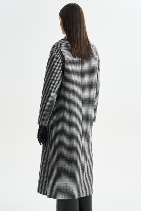 пальто с поясом по цене 8820 руб вид справа