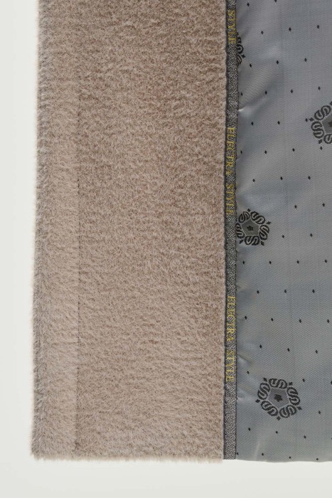 пальто с поясом из россии вид сбоку