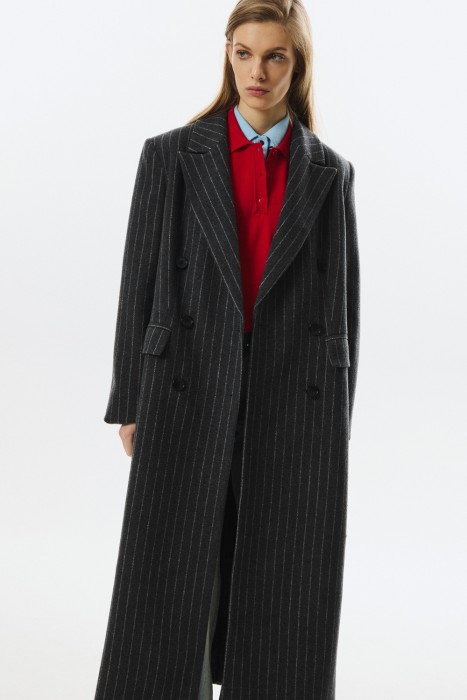 пальто с поясом от бренда снежная королева вид слева