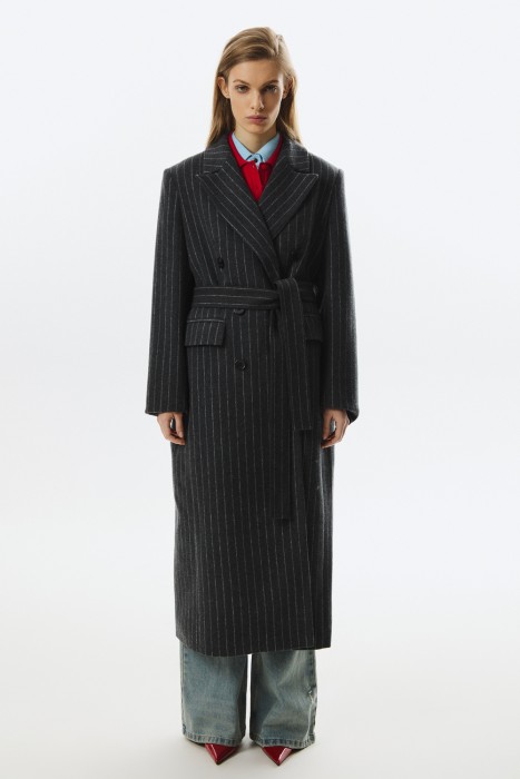 пальто с поясом из россии вид сбоку
