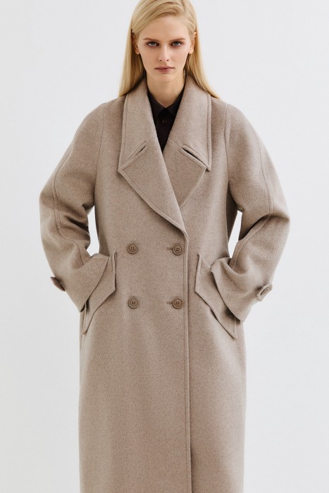 пальто с поясом от бренда снежная королева вид слева