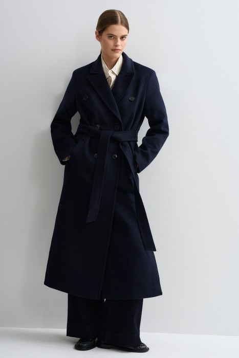 пальто с поясом от бренда снежная королева вид слева