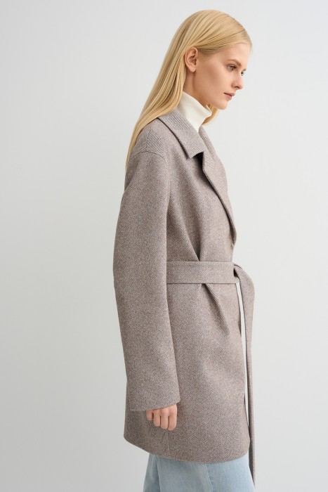 пальто с поясом по цене 9200 руб вид справа