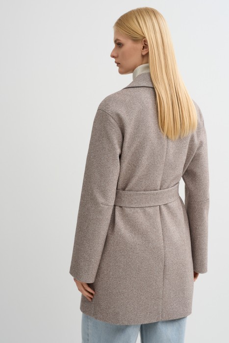 пальто с поясом из россии вид сбоку