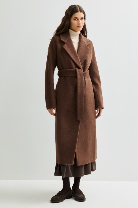 пальто с поясом от бренда снежная королева вид слева