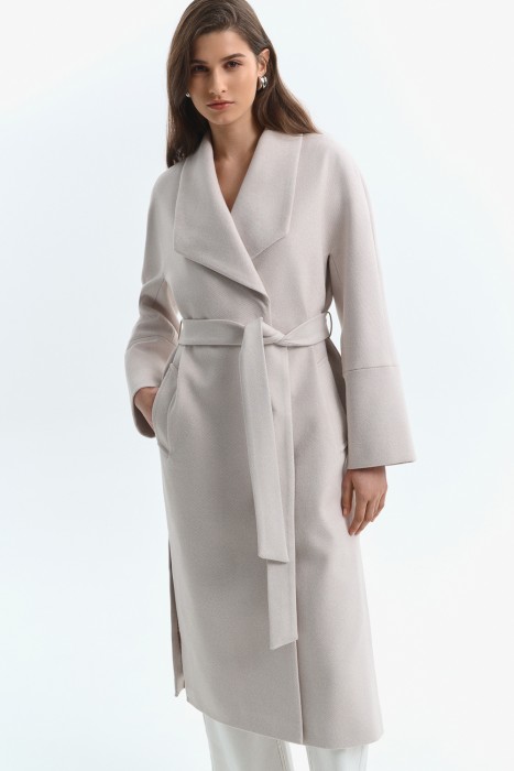 пальто с поясом от бренда снежная королева вид слева