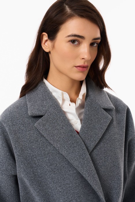 пальто с поясом из россии вид сбоку