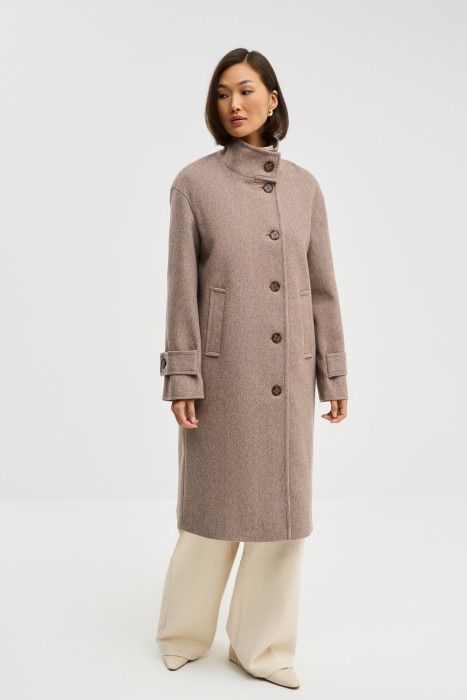 пальто с воротником-стойкой от бренда снежная королева вид слева