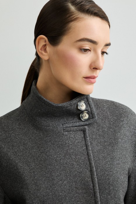 пальто с воротником-стойкой из россии вид сбоку