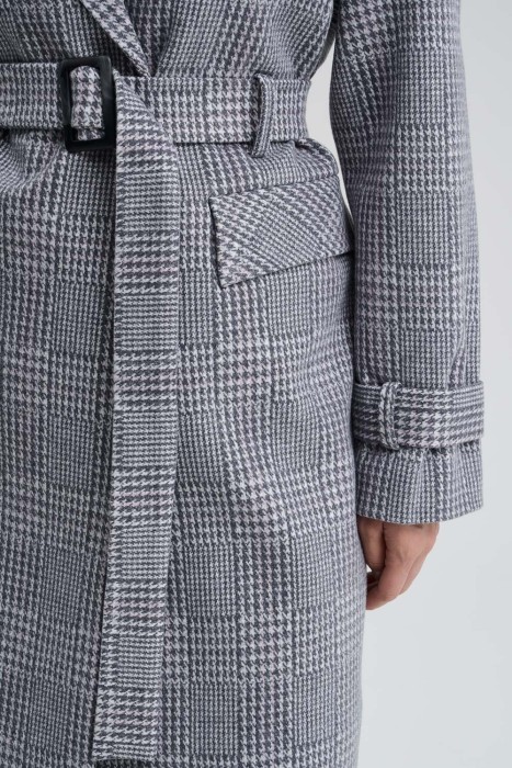 пальто в клетку по цене 4160 руб вид справа