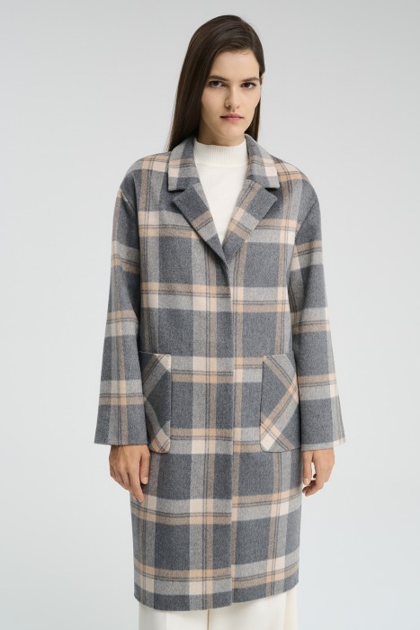 пальто в клетку от бренда снежная королева вид слева