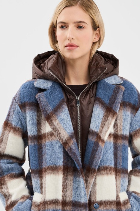 пальто в клетку из россии вид сбоку