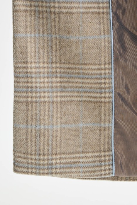 пальто в клетку из россии вид сбоку