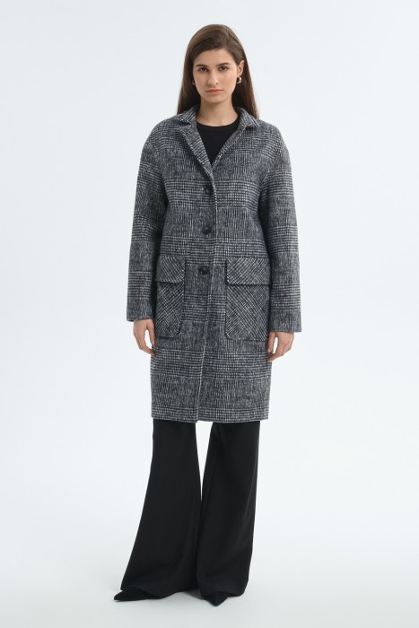 пальто в клетку от бренда снежная королева вид слева