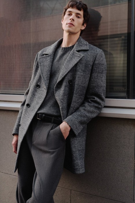 пальто в клетку от бренда снежная королева вид слева