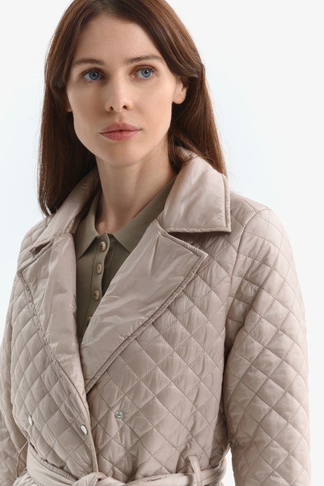 пальто из россии вид сбоку