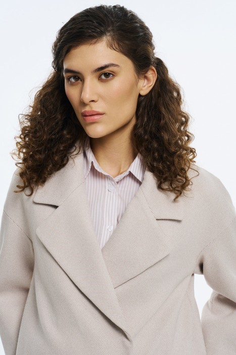 пальто из россии вид сбоку