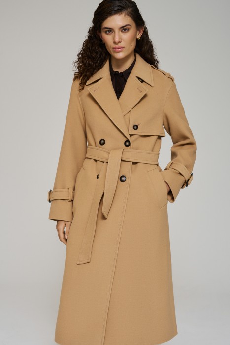 пальто от бренда снежная королева вид слева