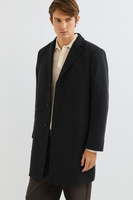 пальто по цене 10070 руб вид справа