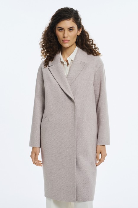 пальто от бренда снежная королева вид слева