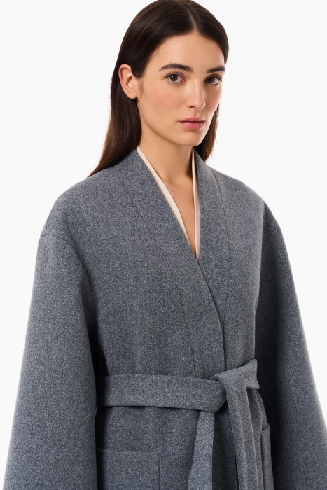 пальто из россии вид сбоку