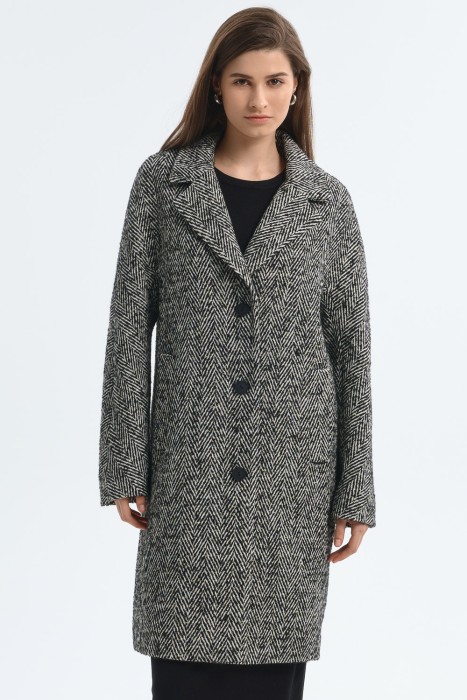 пальто от бренда снежная королева вид слева