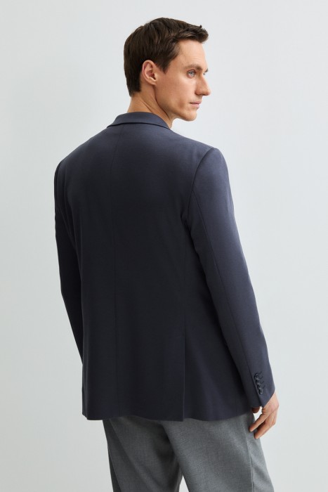 пиджак по цене 3800 руб вид справа