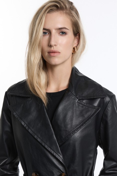 плащ из натуральной кожи с поясом из россии вид сбоку