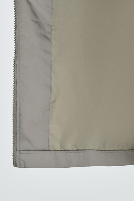 плащ с капюшоном по цене 4020 руб вид справа