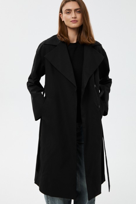 плащ с капюшоном от бренда снежная королева вид слева