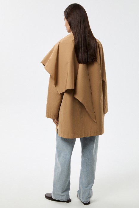 плащ с косынкой по цене 6840 руб вид справа