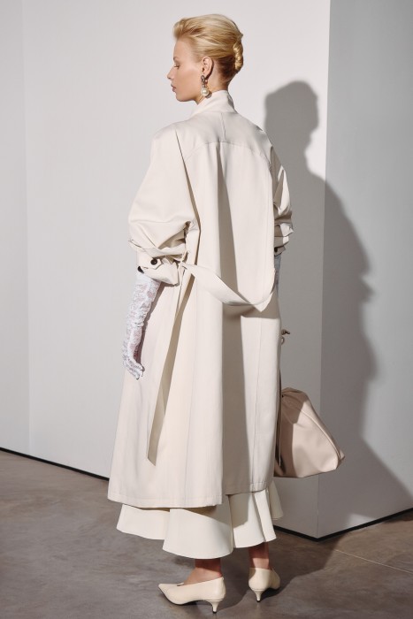 плащ по цене 9590 руб вид справа