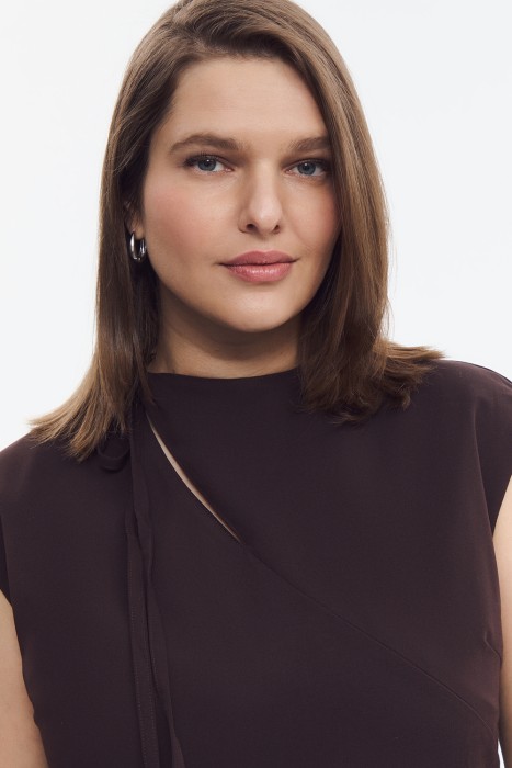 платье асимметричного кроя из россии вид сбоку