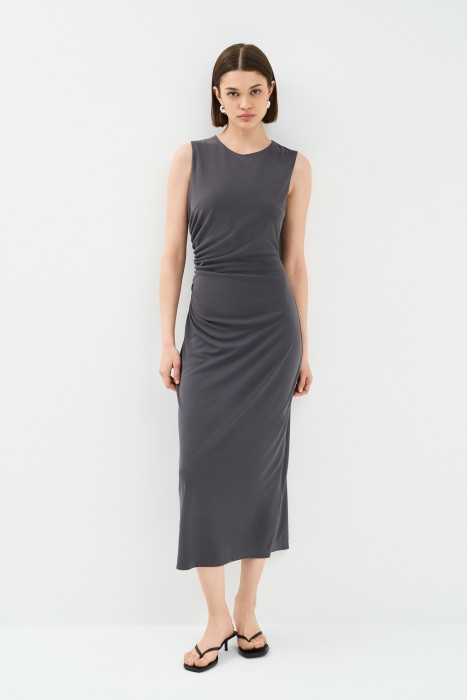 платье футляр от бренда снежная королева вид слева