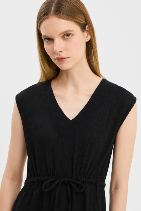 платье из фактурного хлопка от бренда снежная королева вид слева