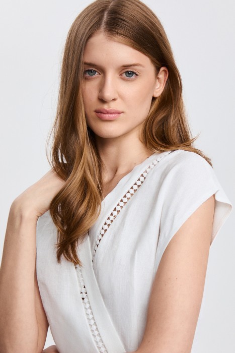 платье изо льна с поясом из россии вид сбоку