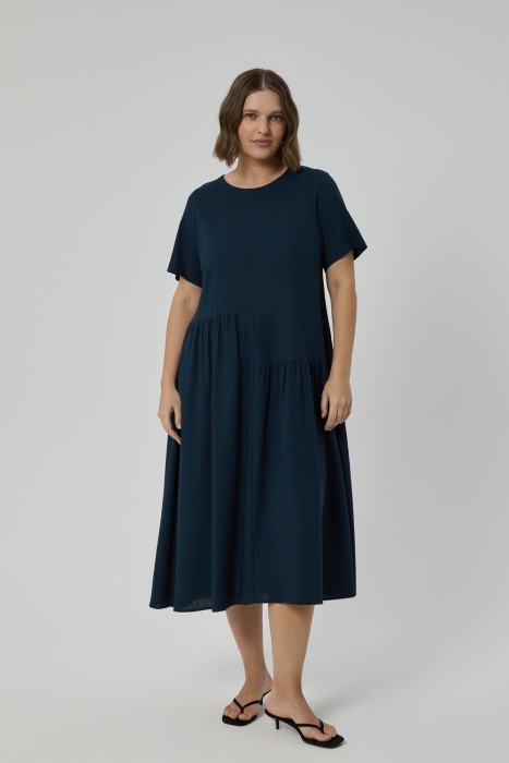 платье изо льна от бренда снежная королева вид слева