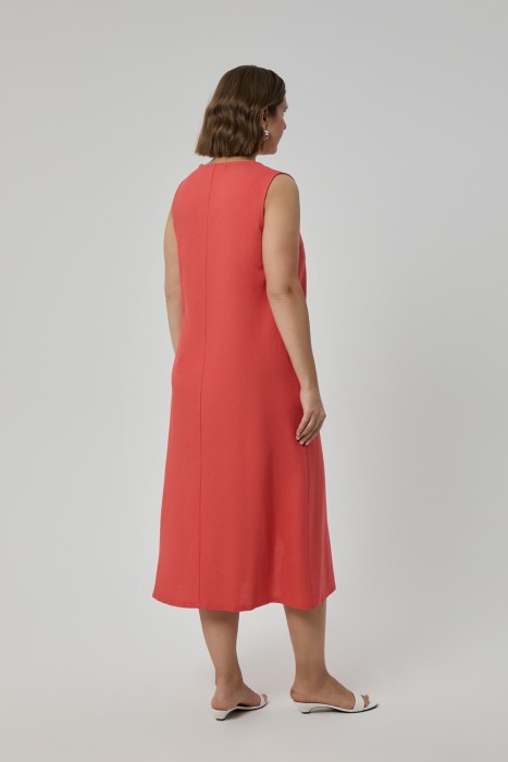 платье миди по цене 2760 руб вид справа