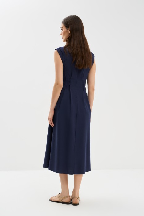 платье миди по цене 2600 руб вид справа