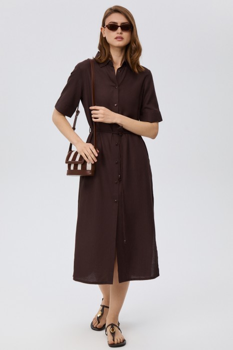 платье-рубашка с поясом от бренда снежная королева вид слева