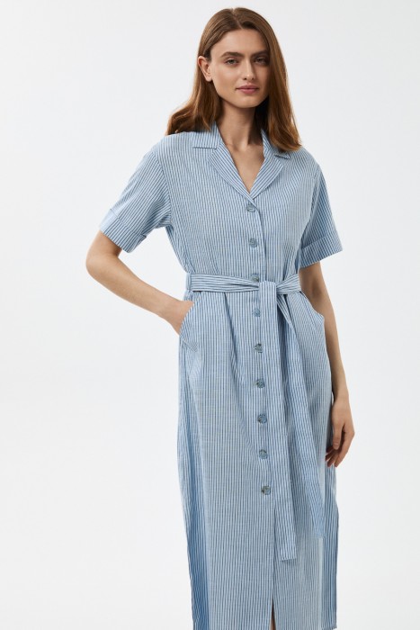 платье-рубашка с поясом от бренда снежная королева вид слева