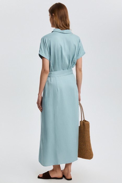 платье-рубашка с поясом по цене 4690 руб вид справа