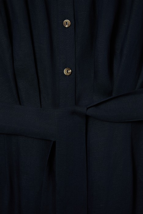 платье-рубашка с поясом от бренда снежная королева вид слева