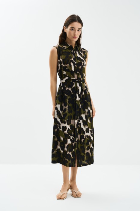 платье с анималистичным принтом от бренда снежная королева вид слева