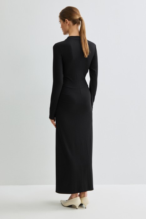 платье с драпировкой по цене 2800 руб вид справа